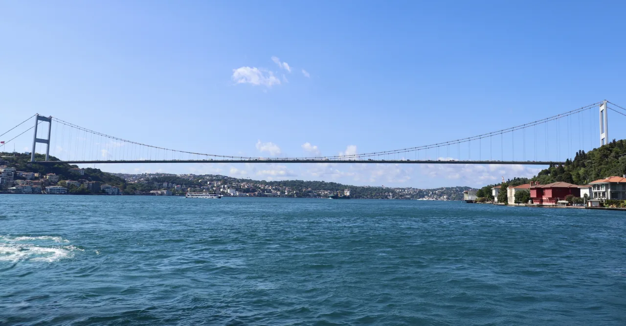 Kıtaları En Kısa Mesafede Buluşturan Köprü