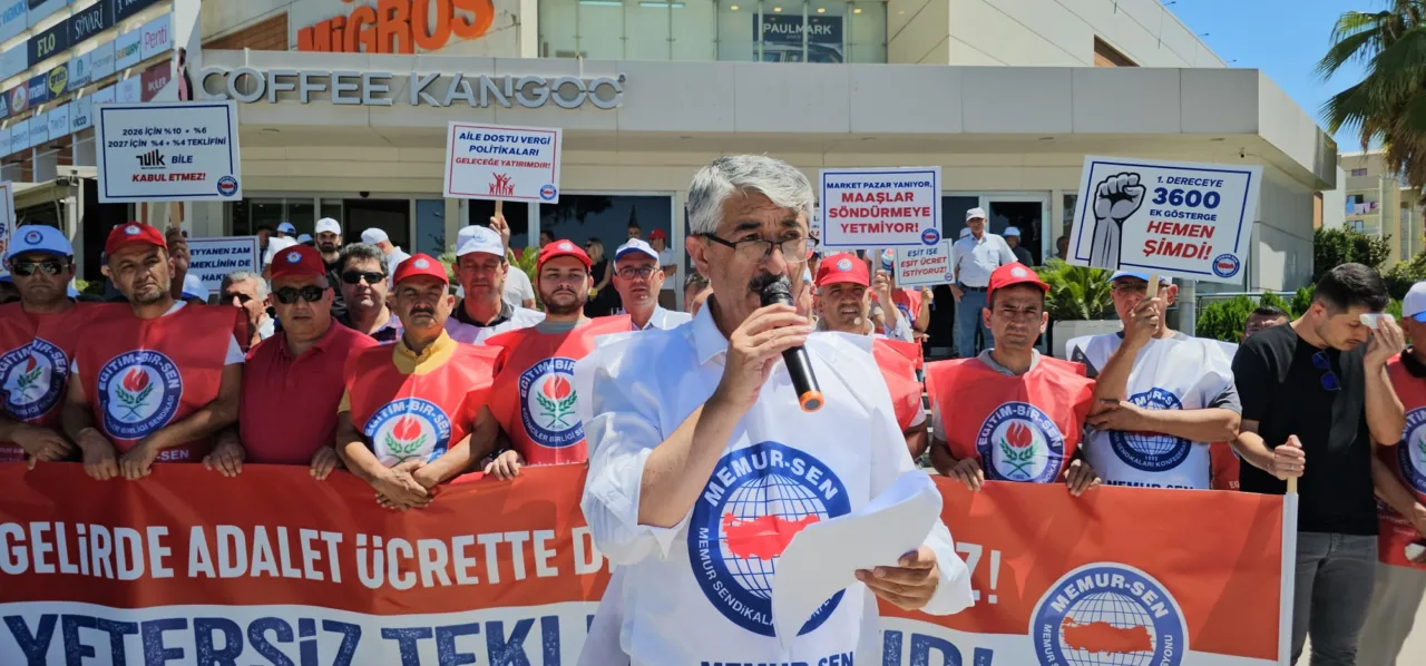 Memurlar Yetersiz Teklife Tepki Gösterdiler