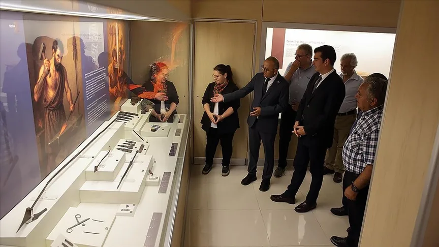 Hattuşa’da bulunan 2 bin 200 yıllık mızrak “Hapalki: Demir” sergisinde sergileniyor
