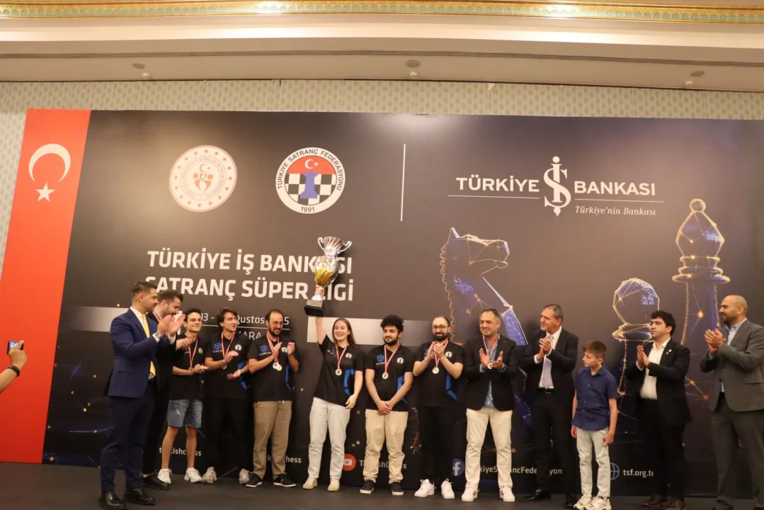 BAYEGAN, TÜRKİYE İŞ BANKASI SATRANÇ SÜPER LİGİ’NDE YİNE ŞAMPİYON
