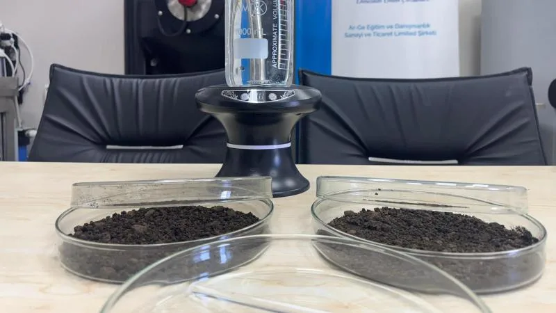 Petrolle kirlenmiş topraklar deniz bakterileriyle temizleniyor