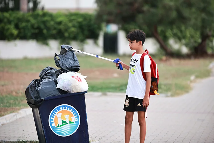 Mersinli 11 yaşındaki Aras’ın çevre duyarlılığı binlerce kişiye ulaştı