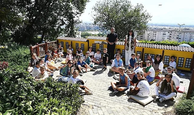 Bursa Osmangazi Belediyesi geleceğin tiyatrocu ve arkeologlarını yetiştiriyor