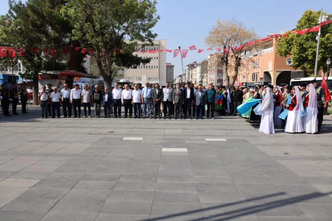 7. ULUSLARARASI KARAMAN TÜRK DÜNYASI ŞÖLENİ BAŞLADI