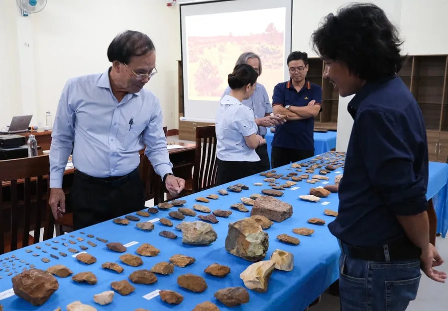 Vietnam’da 3.500 Yıllık Opal Atölyesi ve Nadir Taşlı Çalgılar Ortaya Çıkarıldı