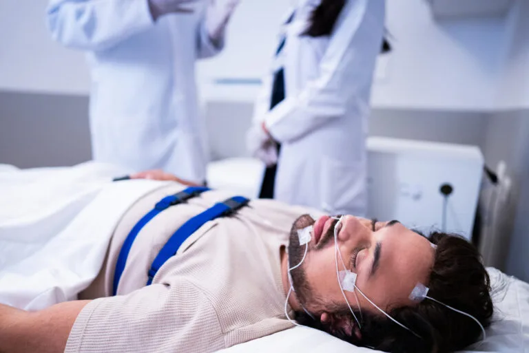 Uykumuzda Neden Konuşuyoruz? ‘Bu Sistemsel Bir Aksama’