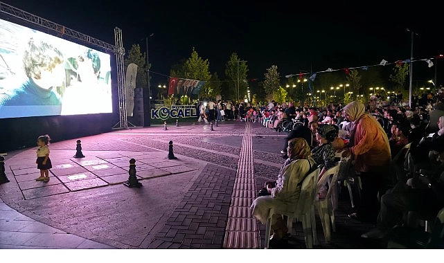 Büyükşehir’den kitapseverlere film molası