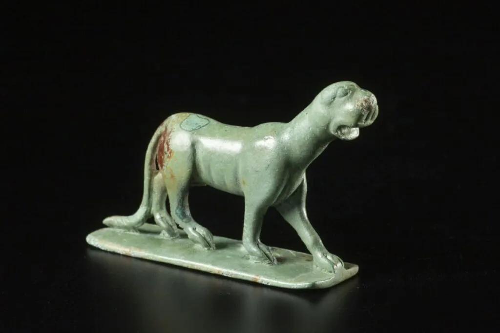 İsviçre’de Sütunlu Antik Roma Yolu ve Nadir Eserler Keşfedildi