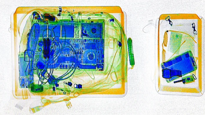 Havaalanı Güvenliği Gerçekte Neyi Görüyor?