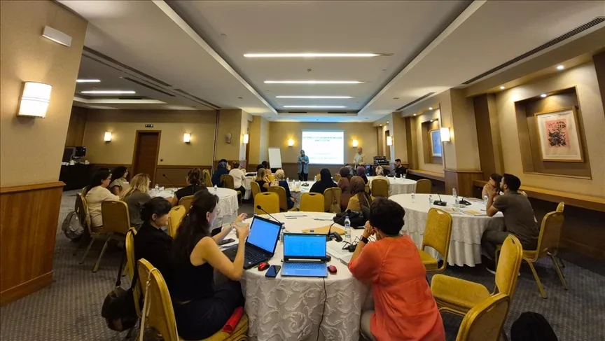 “Komşu Anne” projesinin pilot eğitimleri devam ediyor