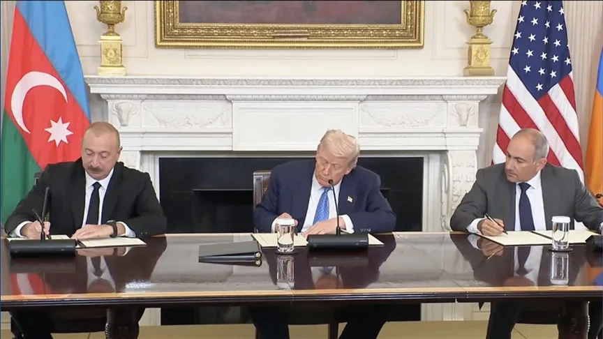 Azerbaycan ve Ermenistan arasında ortak deklarasyona imza atıldı