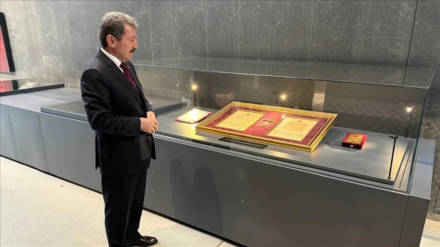 Samsun’un 101 yıl sonra kavuştuğu istiklal madalyası müzede sergilenmeye başladı