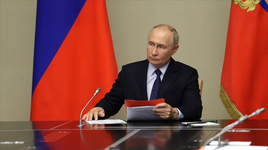 Putin, Güvenlik Konseyi’ni “bölgesel güvenlik” gündemiyle topladı