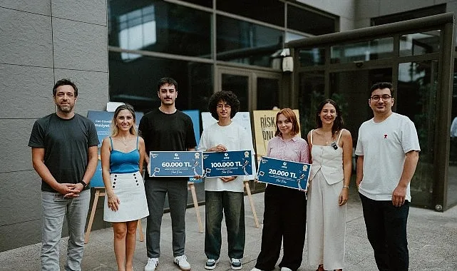 “Dikkat: Fikir Çıkabilir!” Afiş Tasarım Yarışması’nda Dereceler Belli Oldu!