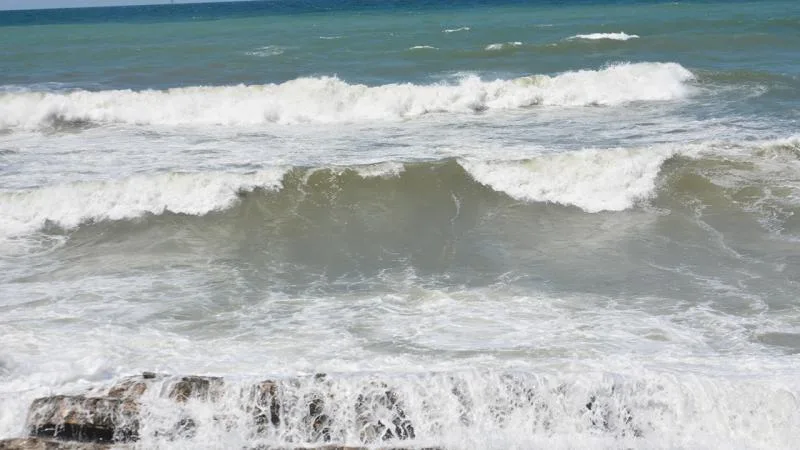 Sakarya’da denize gireceklere uyarı: 5 gün kırmızı bayrak çekilecek