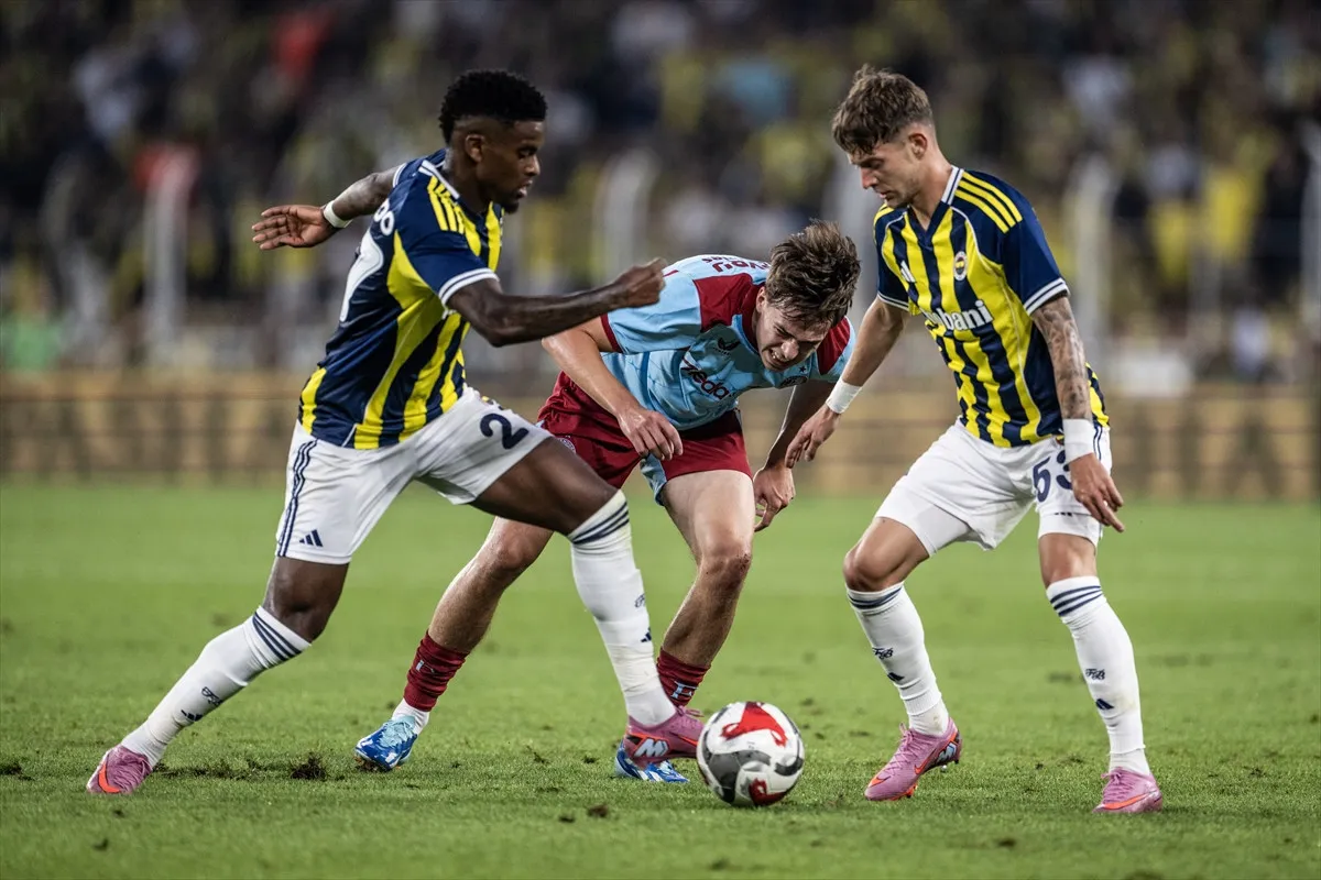 Fenerbahçe, Devler Ligi’nde Feyenoord’u 5 golle geçti