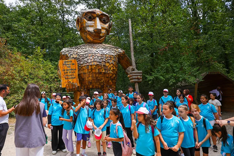 Ümraniye’de Yaz Spor Okulu öğrencileri Ormanya’yı keşfetti
