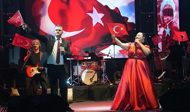 Tuğçe Kandemir Saray’ı salladı