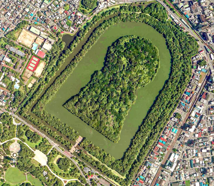 Bıçak ve Kayıp Zırh