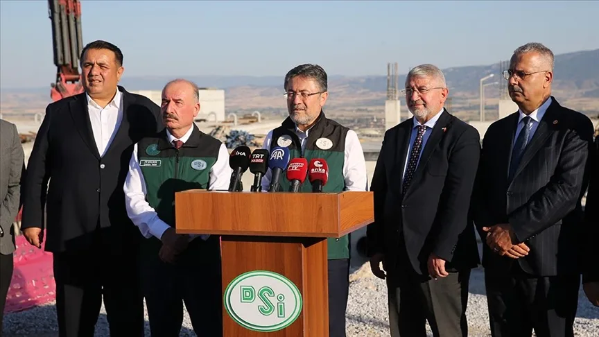 Bakan Yumaklı, belediyeleri su yönetimi konusunda uyardı