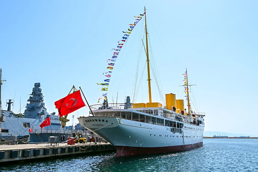 Atatürk’ün manevi mirası Savarona yatı pazar günü İstanbul Boğazı’nı selamlayacak