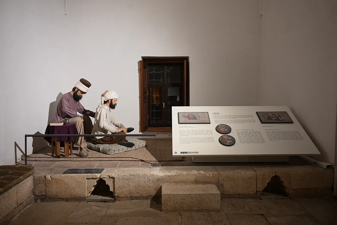 Edirne’deki Sağlık Müzesi gece saatlerinde de ziyaretçilerini ağırlıyor