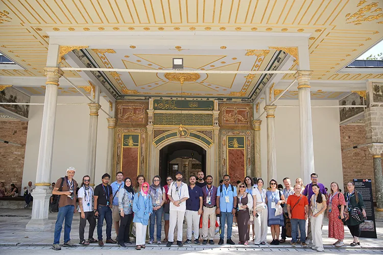 Türkiye’nin kültürel mirasını deneyimleyen yabancı arkeologların gezisi İstanbul’da sona erdi