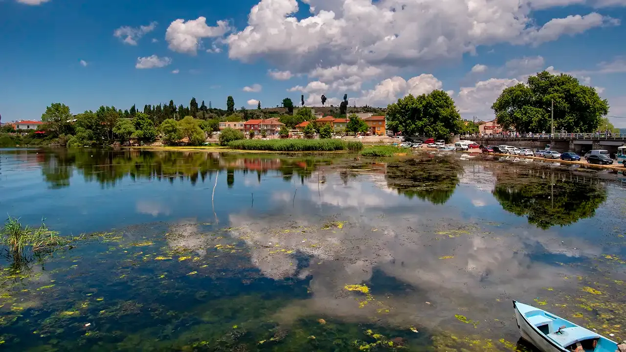  Bu köyde kadınlar da balıkçı