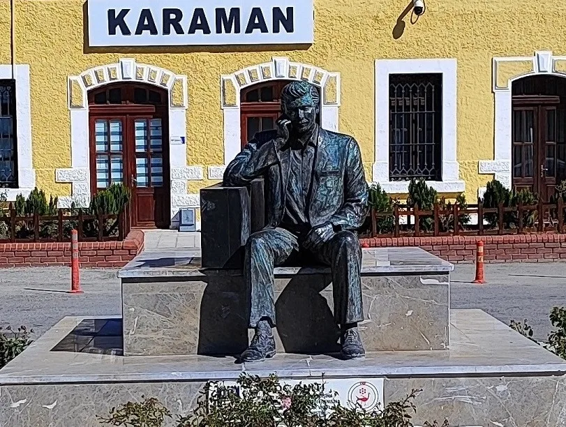 Tahta Valizli Adamın Yolculuğu