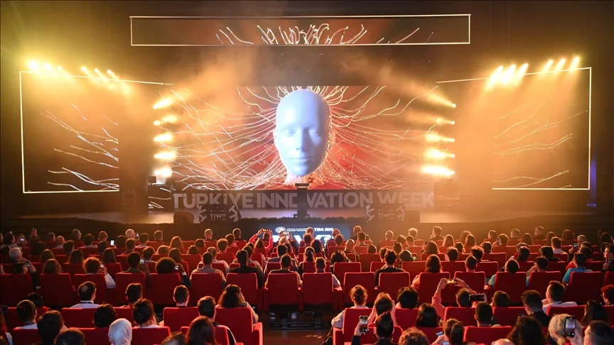 “Türkiye Innovation Week 2025″e futbolun efsanevi hakemi Collina geliyor