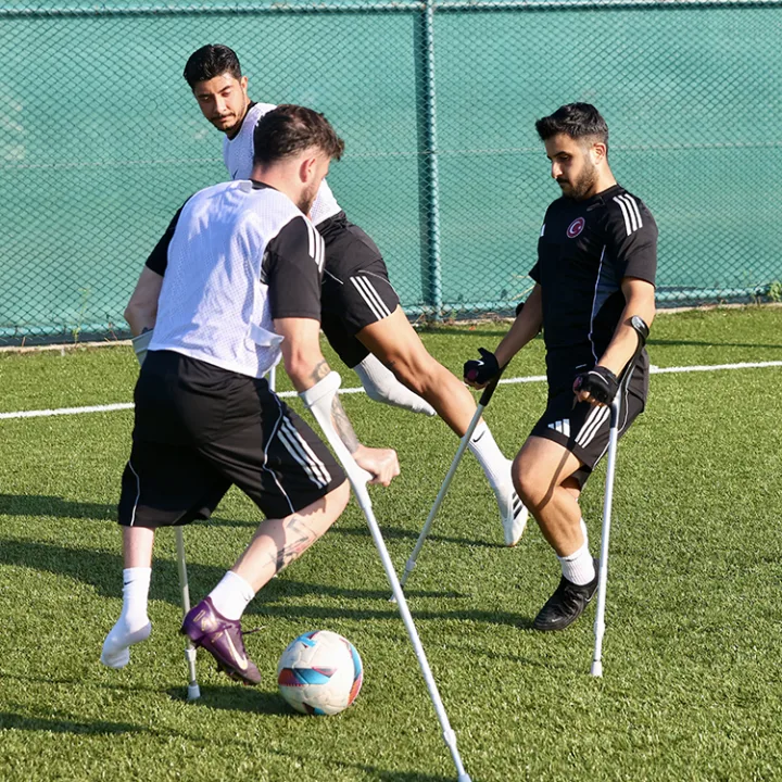 Televizyonda izleyip hayalini kurduğu Ampute Milli Takımı için mücadele ediyor