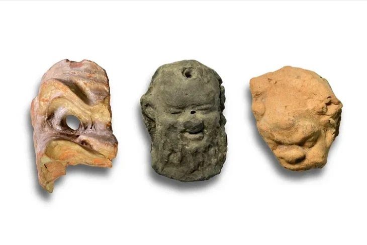 Phanagoria’da Bulunan 2.200 Yıllık Satir Maskesi Antik Yunan Tiyatrosunun Varlığını Doğruladı