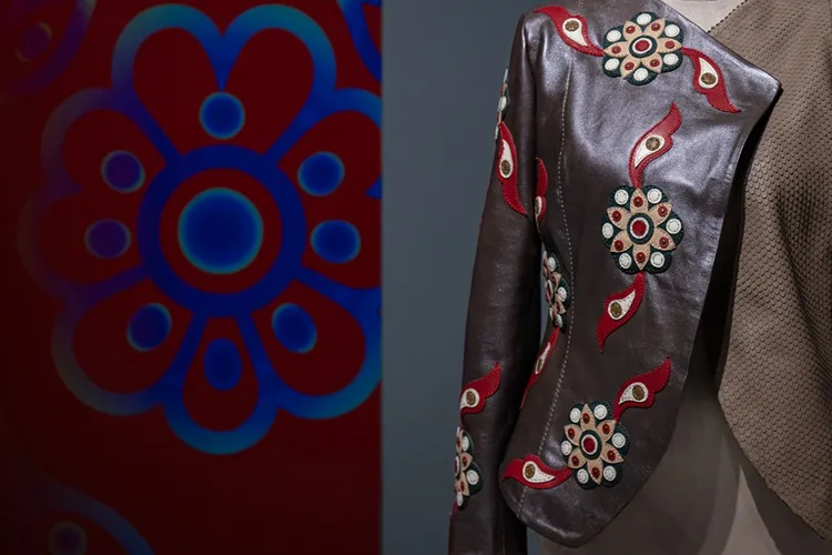 Osmanlı otağ çadırlarının motifleri Aktarım Sergisi’nde günümüz modasına taşındı