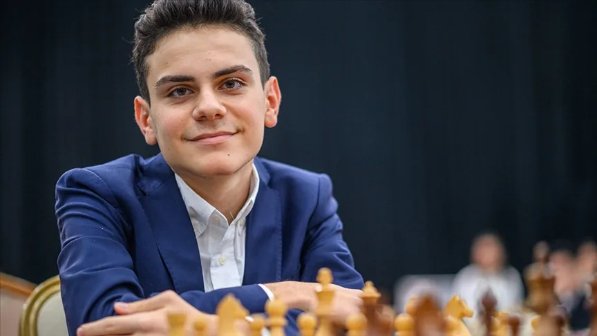 Büyükusta Ediz Gürel, dünya şampiyonu Gukesh’i mağlup etti