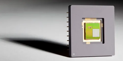 Uzaysal Işık Modülasyonunu Ultraviyole’ye Uzatmak