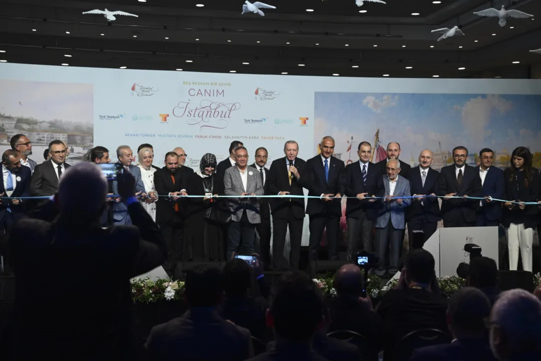 “Beş Ressam Bir Şehir: Canım İstanbul Sergisi” Görkemli Bir Açılışla Sanatseverlerle Buluştu!