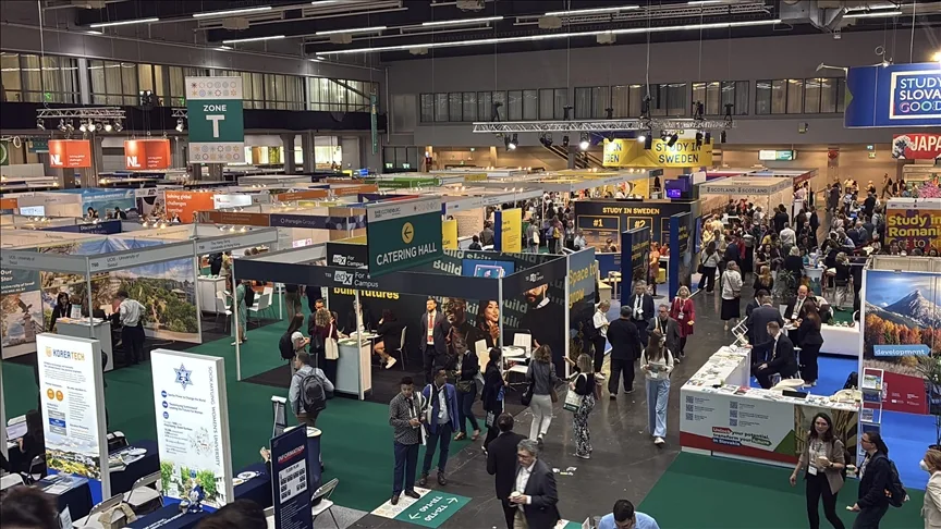 İsveç’te düzenlenen dünyanın en prestijli yükseköğretim fuarında Türkiye pavilyonu dikkati çekti