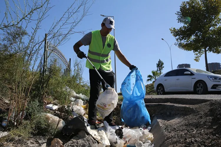 Şanlıurfalı genç 105 gündür çevreyi temizliyor