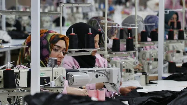 Kadın istihdamında çocuklu kadınlara pozitif ayrımcılık