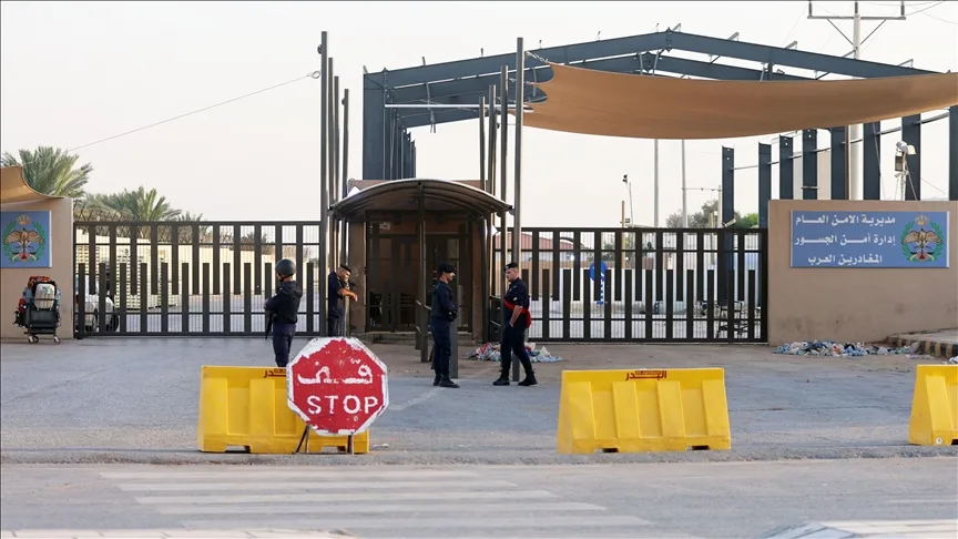 Filistinliler, açılacağı duyurulmasına rağmen Kral Hüseyin Köprüsü sınırından yine geçemedi