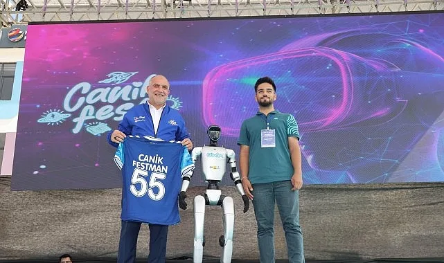 CANİKFESTMAN’a Fahri Vatandaşlık