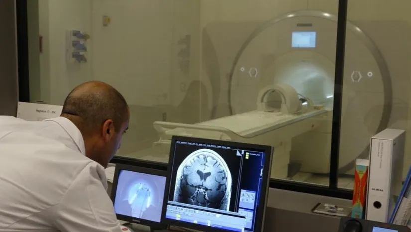 MR Cihazları Nasıl Çalışır? Manyetik Rezonans Görüntülemenin Fiziksel Temelleri Nelerdir?