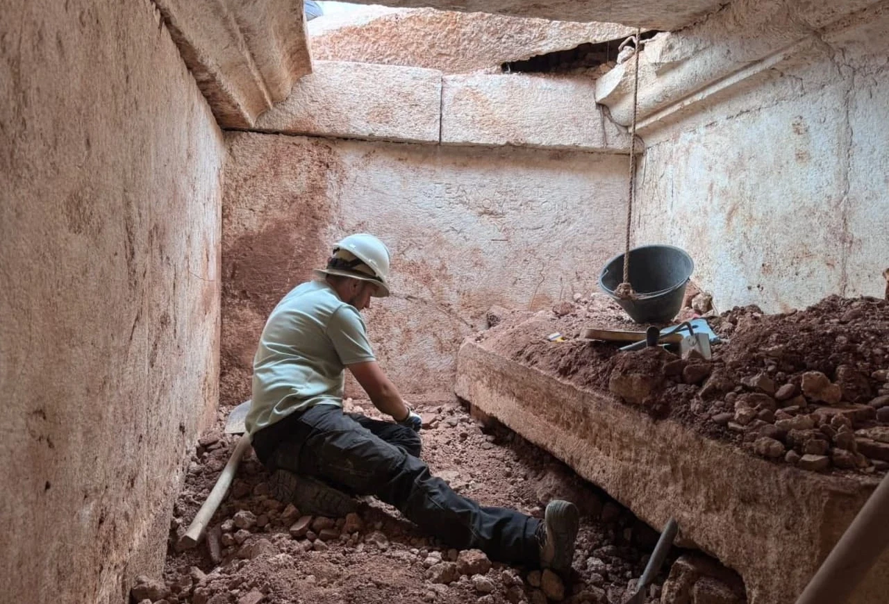 İki Dilde Yazıtlı, Tek Örnek Bir Roma Mezarı: Arnavutluk Dibra’da İlk Anıtsal Keşif
