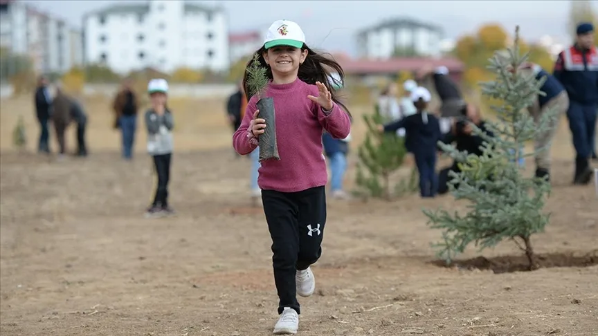 Tarım ve Orman Bakanlığı, her ay farklı temalarla öğrencileri doğayla buluşturacak
