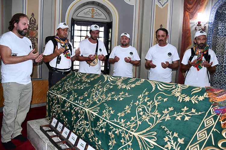 Kayı Boyu’nun göç yolculuğuna dikkati çekmek için 110 kilometre yürüdüler