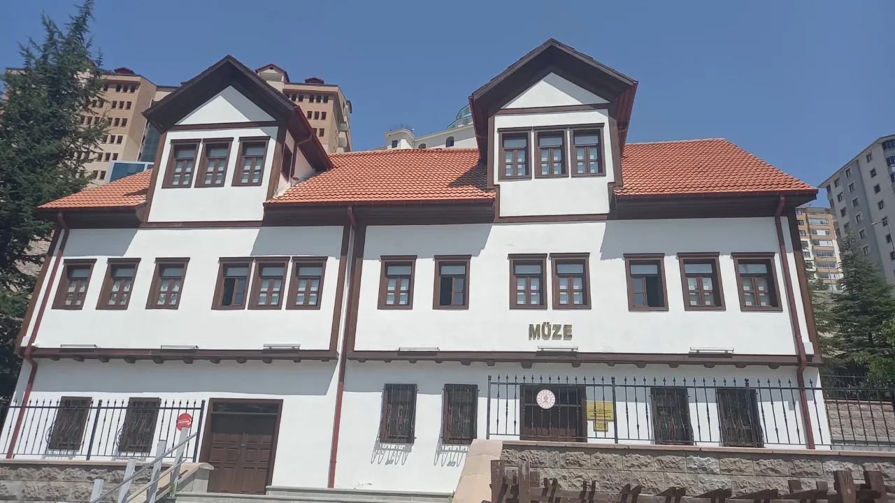 Gümüşhane İkizevler Kent Müzesi