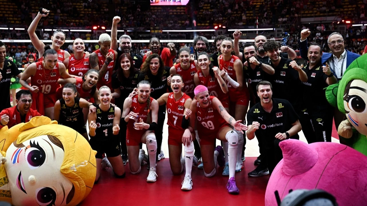 Tarihte ilk… Filenin Sultanları dünya ikincisi!