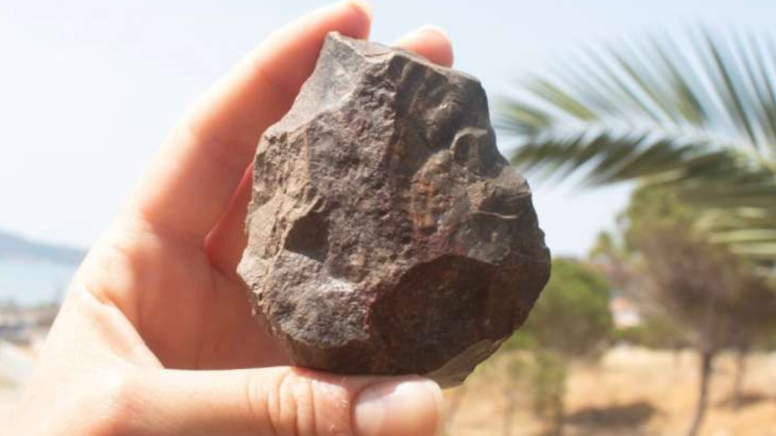 Dünyaya buradan yayılmışlar.. Ayvalık’ta bulunan taş tarihi değiştirecek