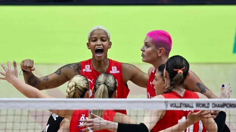 Dünya finalindeyiz!..Finalin adı: Türkiye- İtalya