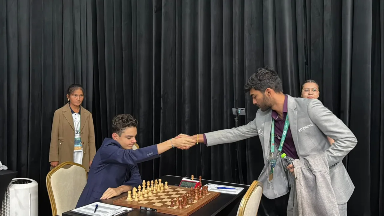 Dünya şampiyonunu yenen ilk Türk.. 16 yaşında tarih yazdı